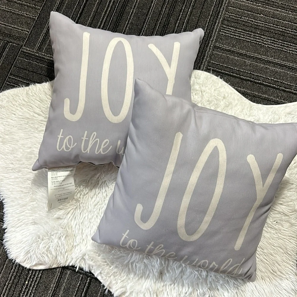 'Joy to the World' Holiday Indoors Outdoors Gray Throw Pillows NEW